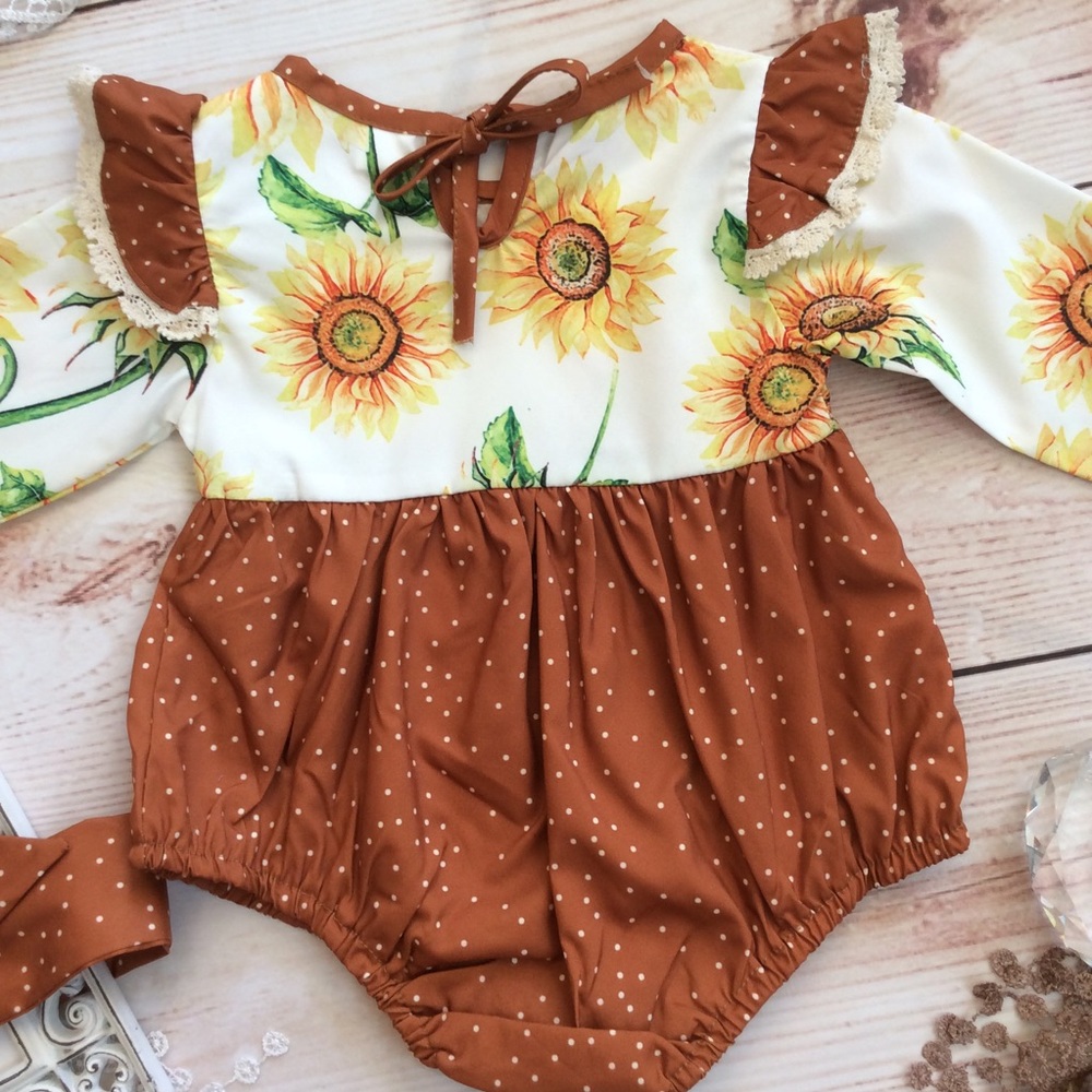 Boutique Baby Girl Sunflower Romper 2pc - Picture 4 of 4